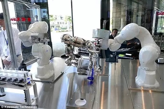 晶盛機電聯手?？低?進攻工業機器人等領域